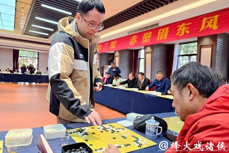 组图：中国围棋甲级联赛走进景区