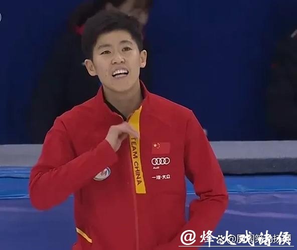 亚冬会刚夺金，队内就摔了？范可新告别前夜，中国女队接力陷内